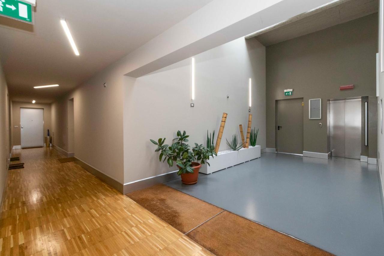 Dora Riverside Modern Apartment With Private Parking Torino Eksteriør billede